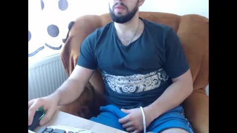 Snapshot of strongcoffee10 chatting on 11-05-25, 11:43 StrongCoffee online show from 11-05-25, 11:43