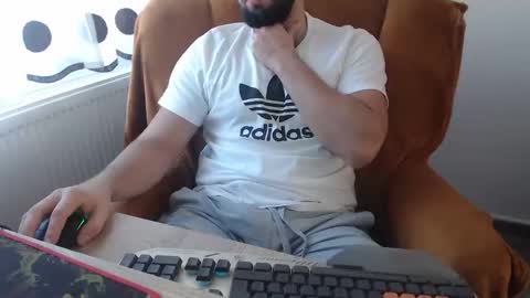 Snapshot of strongcoffee10 chatting on 11-14-25, 11:09 StrongCoffee online show from 11-14-25, 11:09