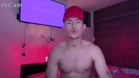 stronghardlatino online show from 09-24-25, 02:15