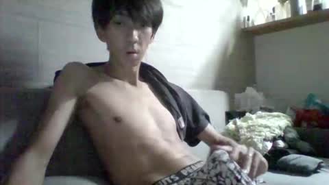 Snapshot of sttkm chatting on 09-11-25, 04:40 Asian boy online show from 09-11-25, 04:40