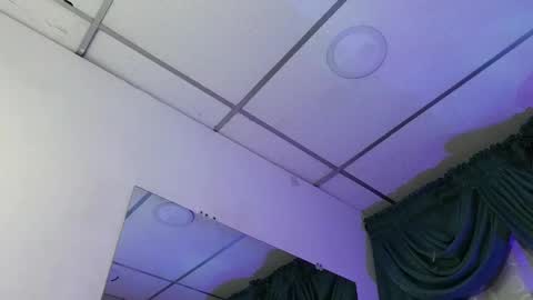 stuart_boy_ online show from 12-24-24, 09:17