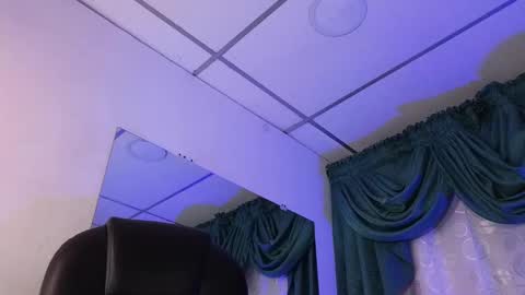 stuart_boy_ online show from 12-31-24, 06:16