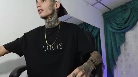 stuart_boy_ online show from 01-09-25, 03:58