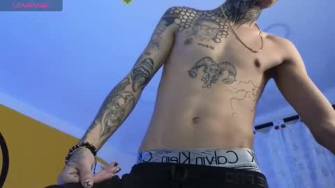 stuart_boy_ online show from 02-03-25, 06:24