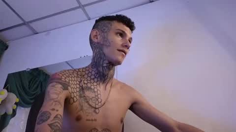 stuart_boy_ online show from 02-10-25, 08:31