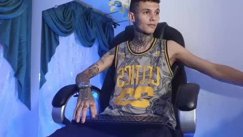 stuart_boy_ online show from 02-15-25, 03:52