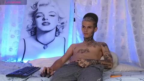 stuart_boy_ online show from 03-08-25, 02:08