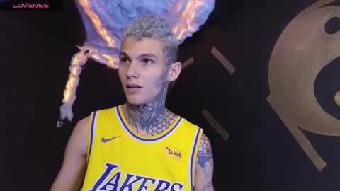 stuart_boy_ online show from 03-12-25, 10:39