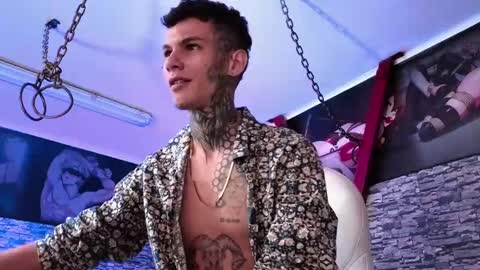 stuart_boy_ online show from 09-25-25, 04:16