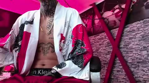 stuart_boy_ online show from 10-07-25, 05:15