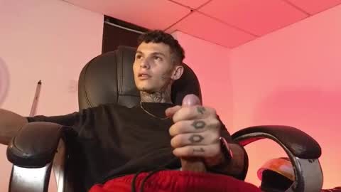 stuart_boy_ online show from 10-11-25, 12:10