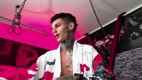 stuart_boy_ online show from 10-12-25, 03:49