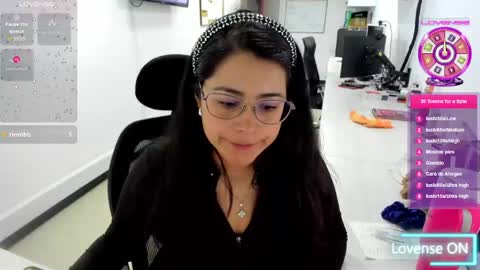 Snapshot of studcb_ chatting on 05-19-26, 10:49 studcb_ online show from 05-19-26, 10:49