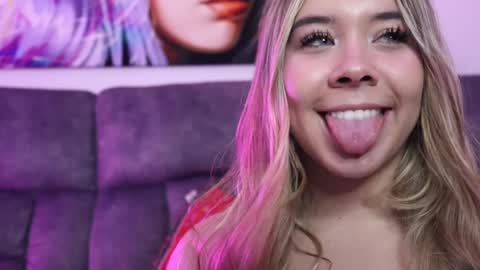 Snapshot of students_porn chatting on 12-16-24, 02:15 students_porn online show from 12-16-24, 02:15