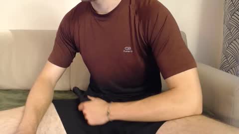 Stud From Paris online show from 04-30-26, 05:30