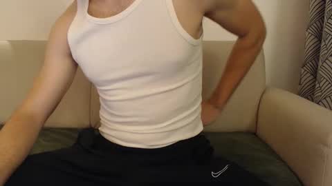 Stud From Paris online show from 05-02-26, 07:52