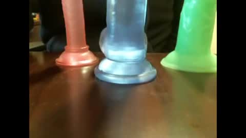 Snapshot of studinto chatting on 02-14-25, 09:03 BadBrad online show from 02-14-25, 09:03