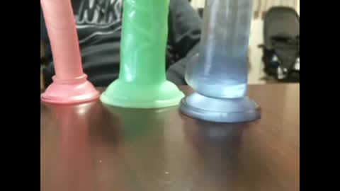 Snapshot of studinto chatting on 11-02-25, 06:38 BadBrad online show from 11-02-25, 06:38