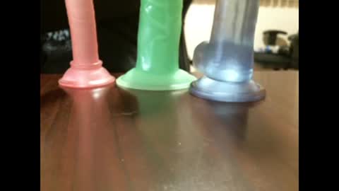 Snapshot of studinto chatting on 11-15-25, 06:00 BadBrad online show from 11-15-25, 06:00