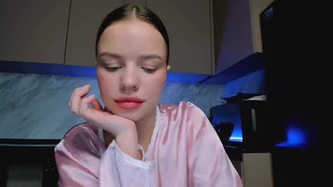 Mary online show from 12-12-24, 07:52