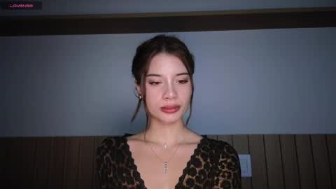 Snapshot of stuirt chatting on 05-13-26, 06:44 Sofa online show from 05-13-26, 06:44