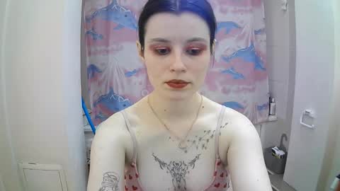 Eva online show from 10-15-25, 04:40