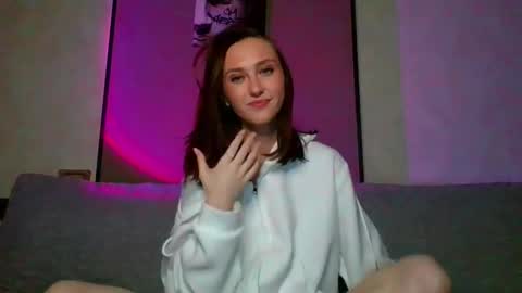 LINA online show from 02-20-25, 06:57