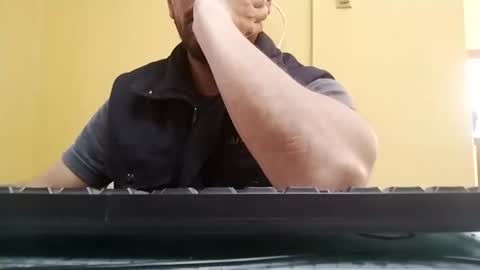 suaber_ online show from 10-31-25, 06:42