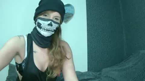 suansi56065 online show from 02-13-25, 12:13