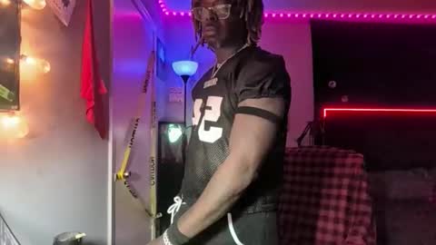 Hot Chocolate online show from 12-22-25, 06:43