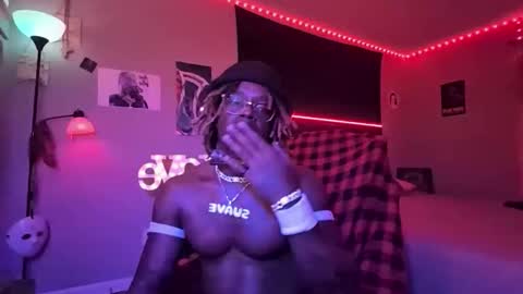 Hot Chocolate online show from 04-05-26, 07:05