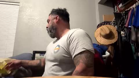 suavecito67 online show from 12-16-25, 03:11