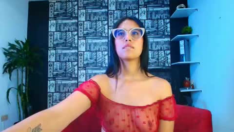 sub_scarlett_ online show from 03-05-26, 10:39