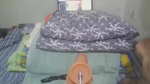 Snapshot of subbdsm82 chatting on 04-18-26, 08:53 subbdsm82 online show from 04-18-26, 08:53