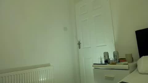 subcroydon online show from 03-27-26, 10:09