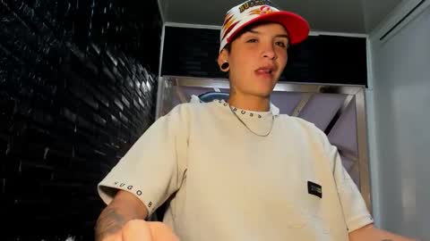 subgirlrs online show from 10-31-25, 03:07