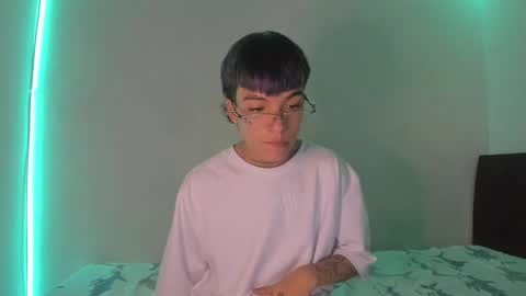 Snapshot of submissive_boyy_ chatting on 01-10-25, 05:56 nico online show from 01-10-25, 05:56