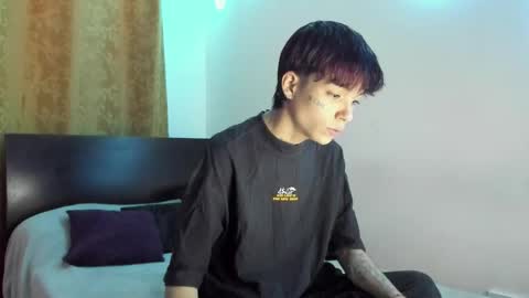 Snapshot of submissive_boyy_ chatting on 01-13-26, 05:07 nico online show from 01-13-26, 05:07