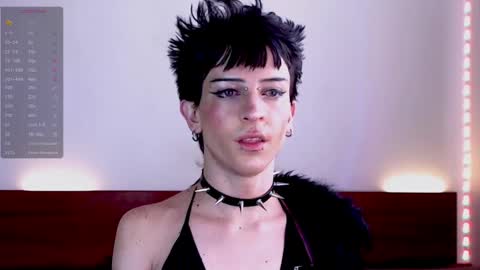 Snapshot of succubot chatting on 10-08-25, 05:21 Angel  online show from 10-08-25, 05:21