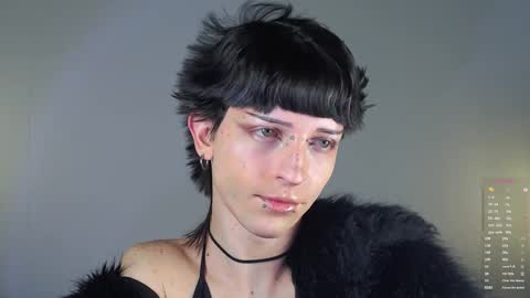 Angel  online show from 12-04-25, 09:51