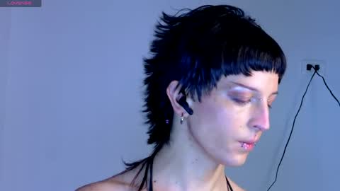 Angel  online show from 04-20-26, 04:37