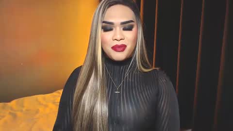 Snapshot of suckablecockoffreya chatting on 12-14-24, 11:56 JADE ELYSE online show from 12-14-24, 11:56