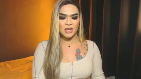 Snapshot of suckablecockoffreya chatting on 01-15-25, 09:20 JADE ELYSE online show from 01-15-25, 09:20