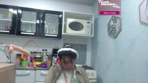 Sucky  online show from 04-25-26, 12:19