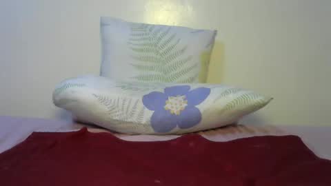 Beverly online show from 04-27-26, 01:58