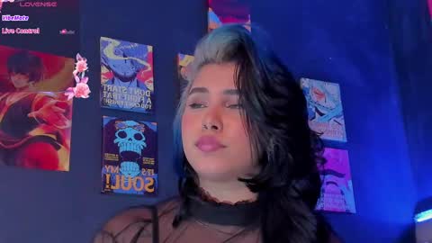 Snapshot of sucubo_69_ chatting on 12-20-24, 11:00 Rouss online show from 12-20-24, 11:00