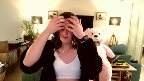 Snapshot of suddenly_sara86 chatting on 02-18-25, 05:42 SaraXSX online show from 02-18-25, 05:42