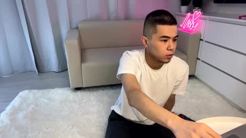 Emmy online show from 02-06-25, 09:00