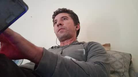 sueliton41 online show from 03-10-26, 07:41