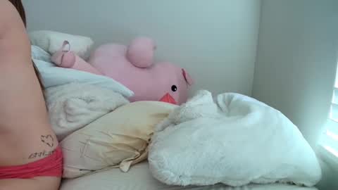 Snapshot of suerrab3304 chatting on 11-15-25, 06:48 suerrab3304 online show from 11-15-25, 06:48